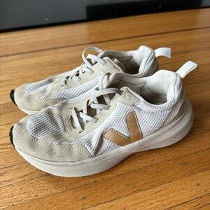 Veja Canary Alveomesh white/platine